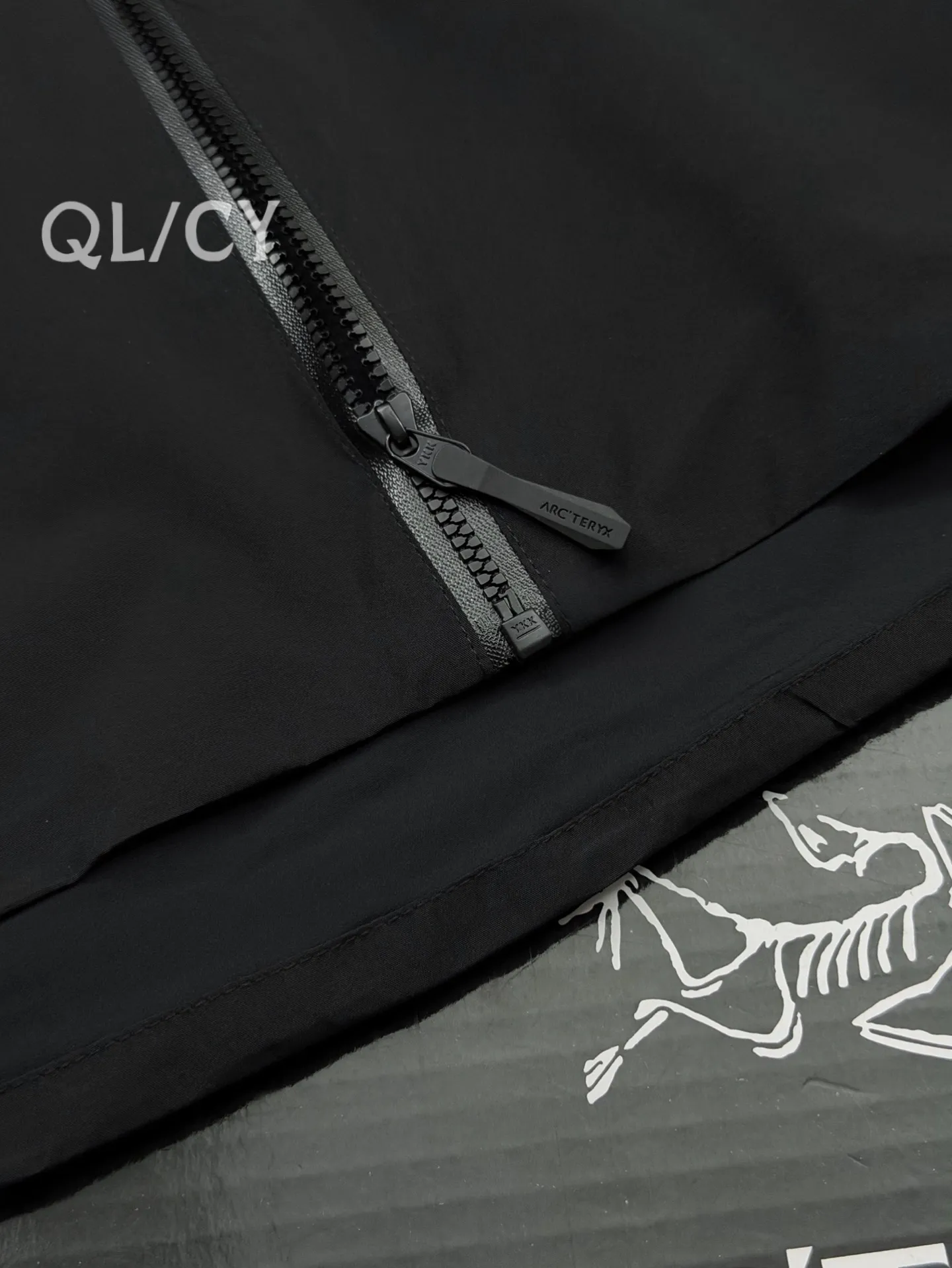 D 07 Arcteryx Solano Hoody Jacket Logo ， 。 X 9650 logo WINDSTOPPER 2L ， Premium ， Breathable， 。 ， Breathable ， 。 ， ， Breathable ， Breathable ， 。 Bata Jack Classic ! ! ! Quality : Black Size：S-3XL （ Black 3XL） ：71 72 74 76 77 78 ：50 54 58 62 66 68 ：62.5 63.5 64.5 65.5 66.5 ：45 47 49 51 53 S 100-120 M 120-140 L 140-150 XL 150-170 XXL 170-190 3XL 190